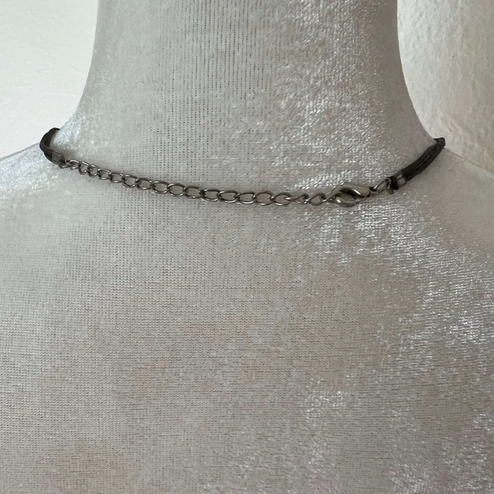 VINTAGE: Black Beaded Chain Necklace - Adjustable Length - Picture 5 of 7